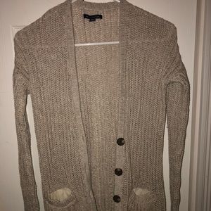 Adorable American Eagle sweater!